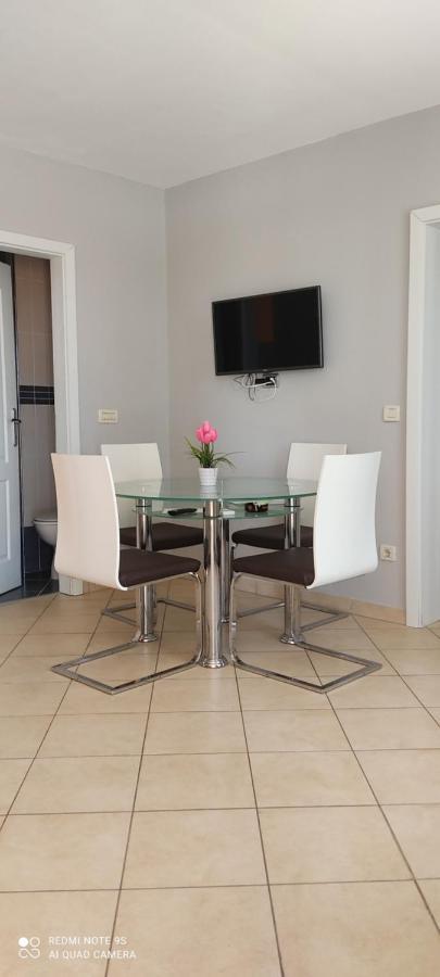 Apartments Sandra Врсар Экстерьер фото